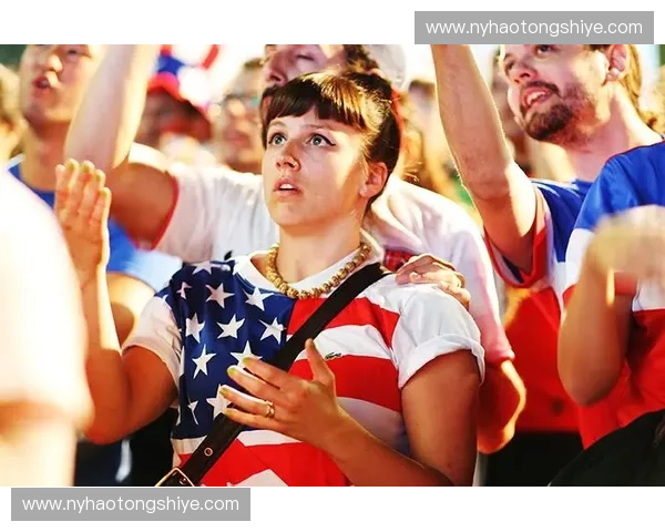 《世界杯凯歌：全球球迷共鸣的旋律与激情的象征》